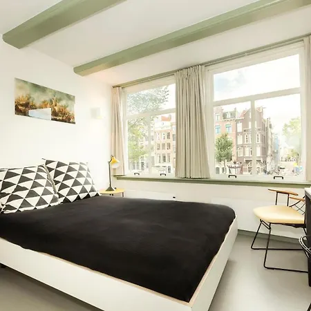 The Red Ox - Super Central Canal View Rooms-2